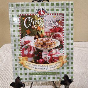 Book 7 - Gooseberry Patch Christmas Holiday Crafts Baking Decor Gift Ideas